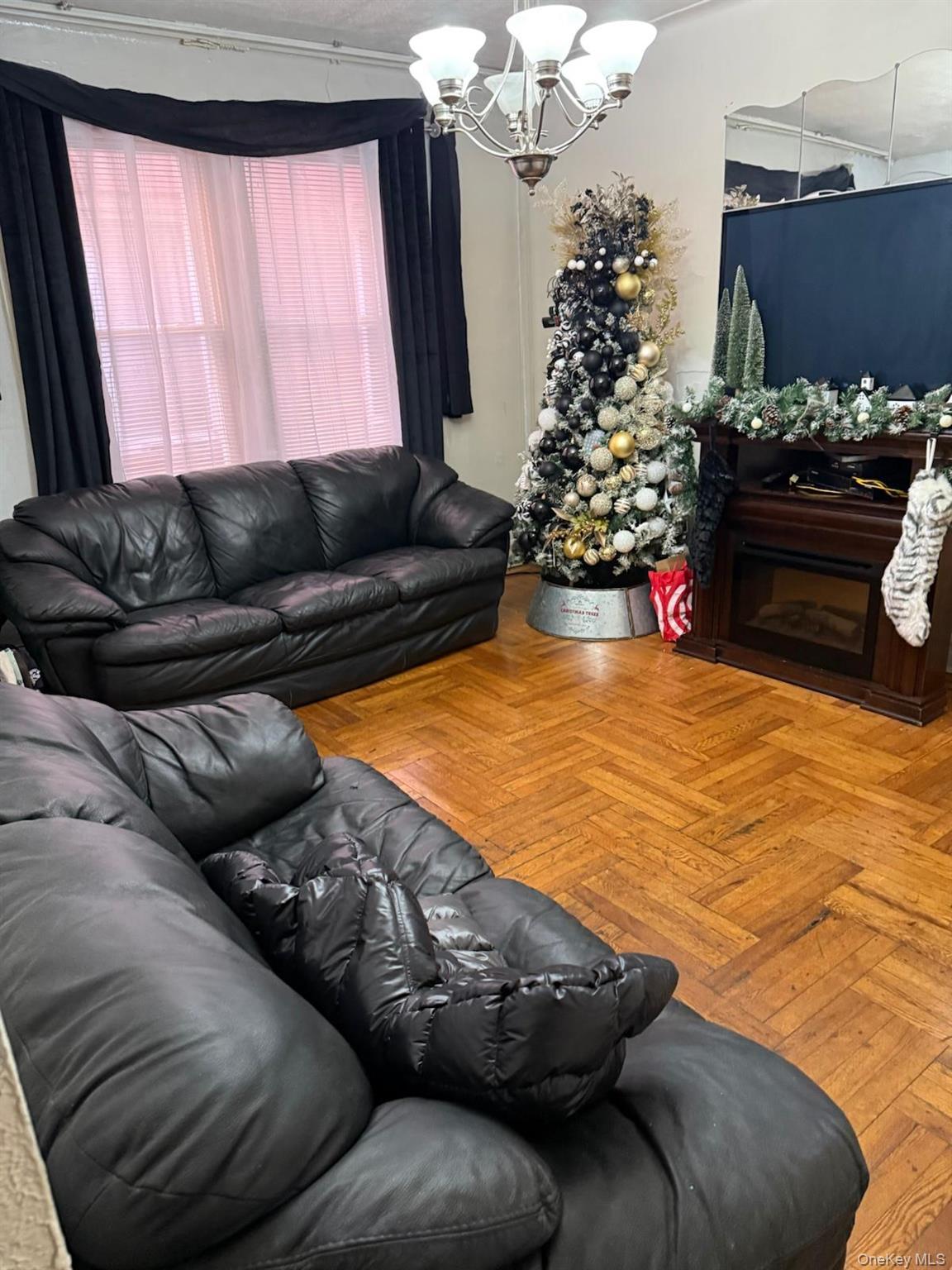 Single Family Ellis  Bronx, NY 10472, MLS-956897-21