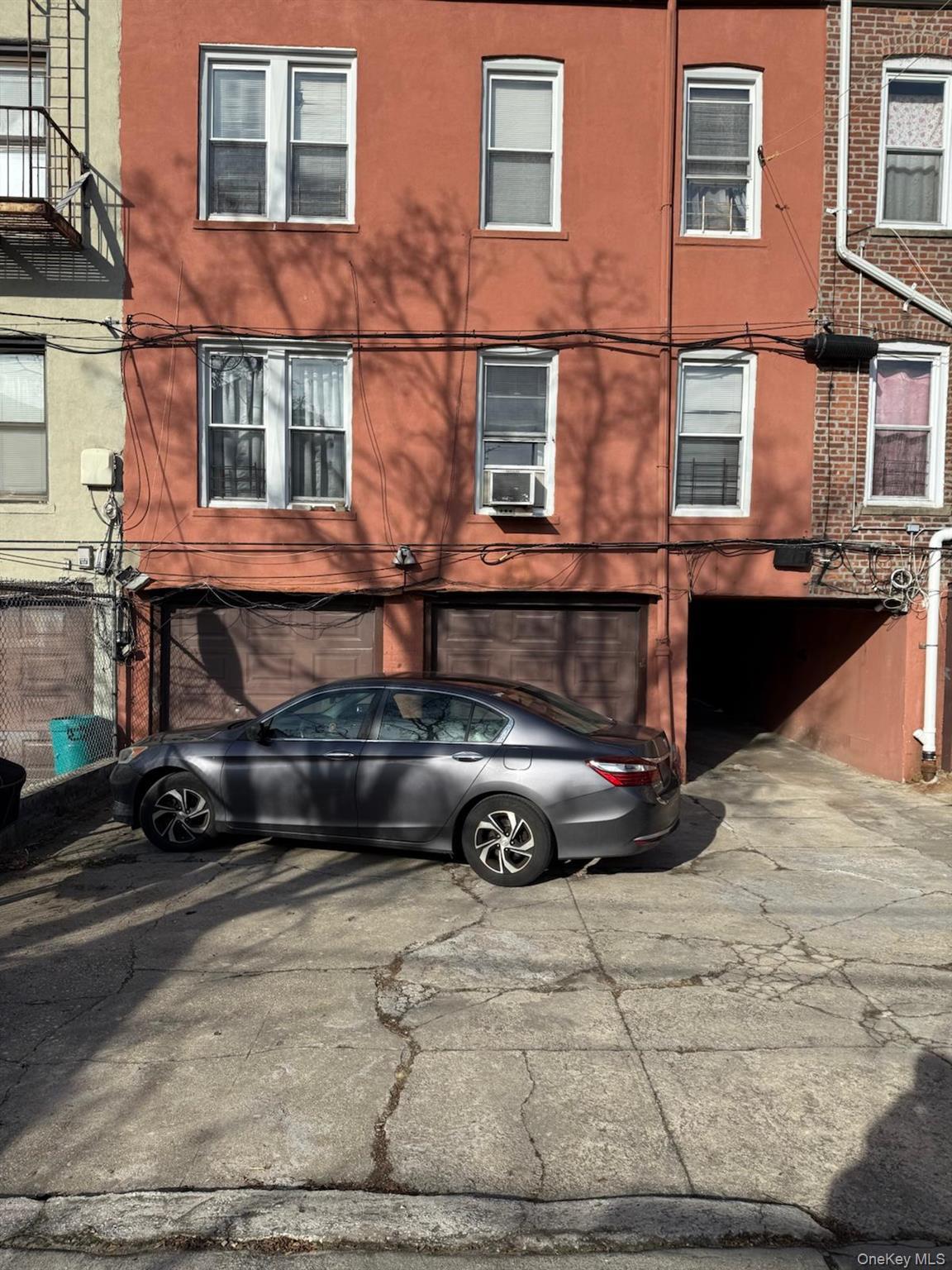 Single Family Ellis  Bronx, NY 10472, MLS-956897-24