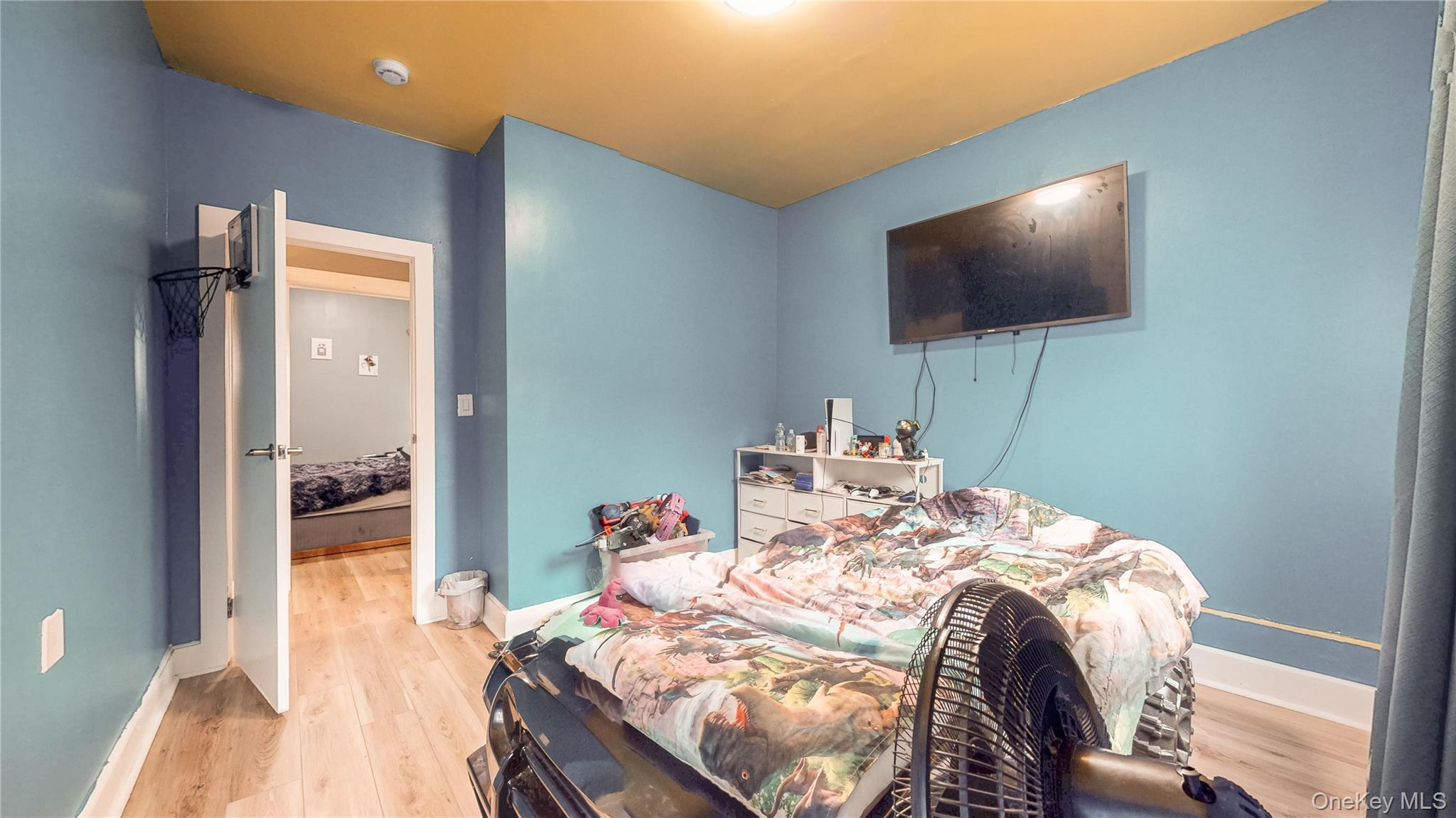 Single Family Moquette  Westchester County, NY 10703, MLS-956901-11