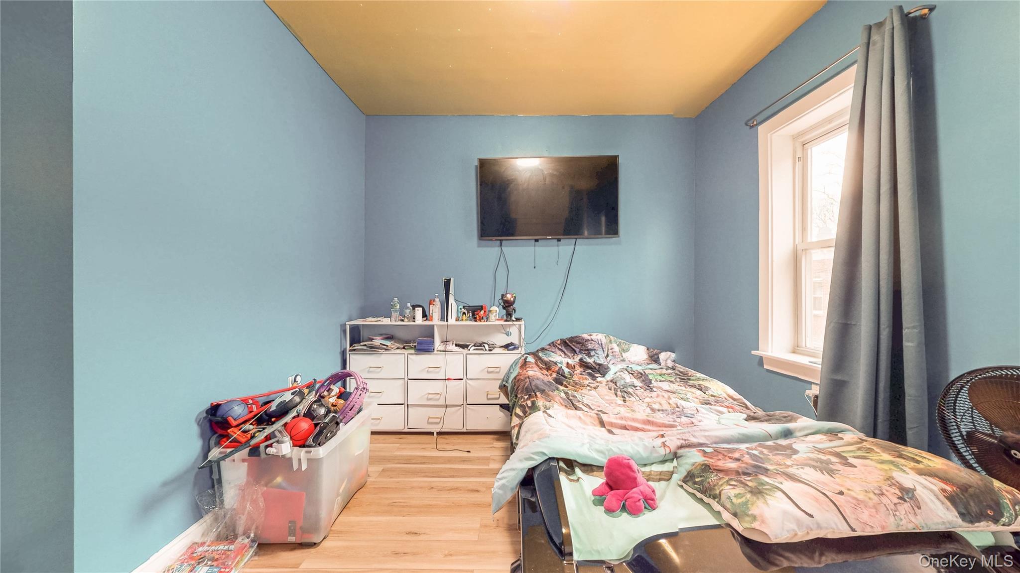 Single Family Moquette  Westchester County, NY 10703, MLS-956901-12