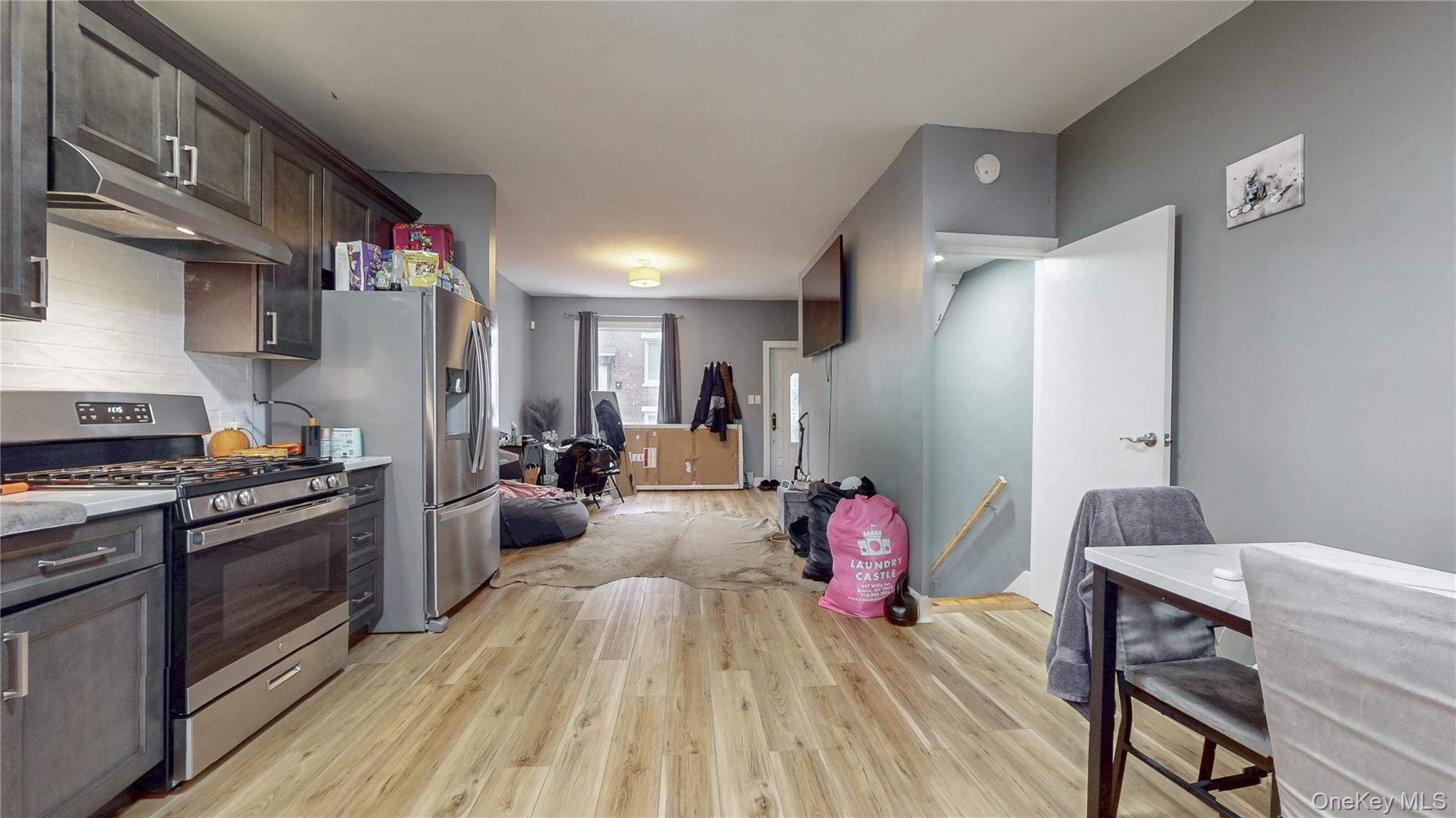 Single Family Moquette  Westchester County, NY 10703, MLS-956901-4