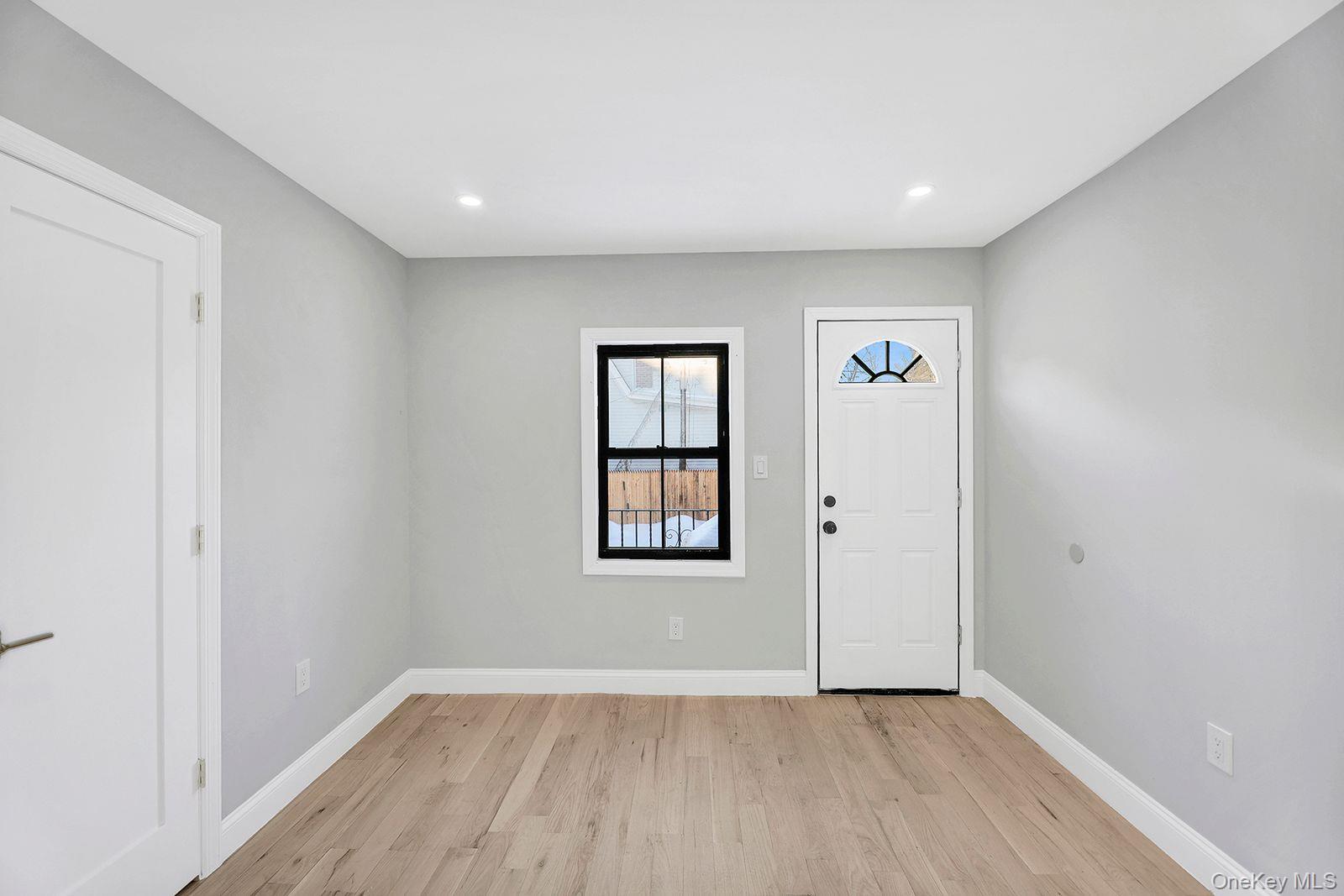 Single Family Foster  Brooklyn, NY 11236, MLS-956951-15