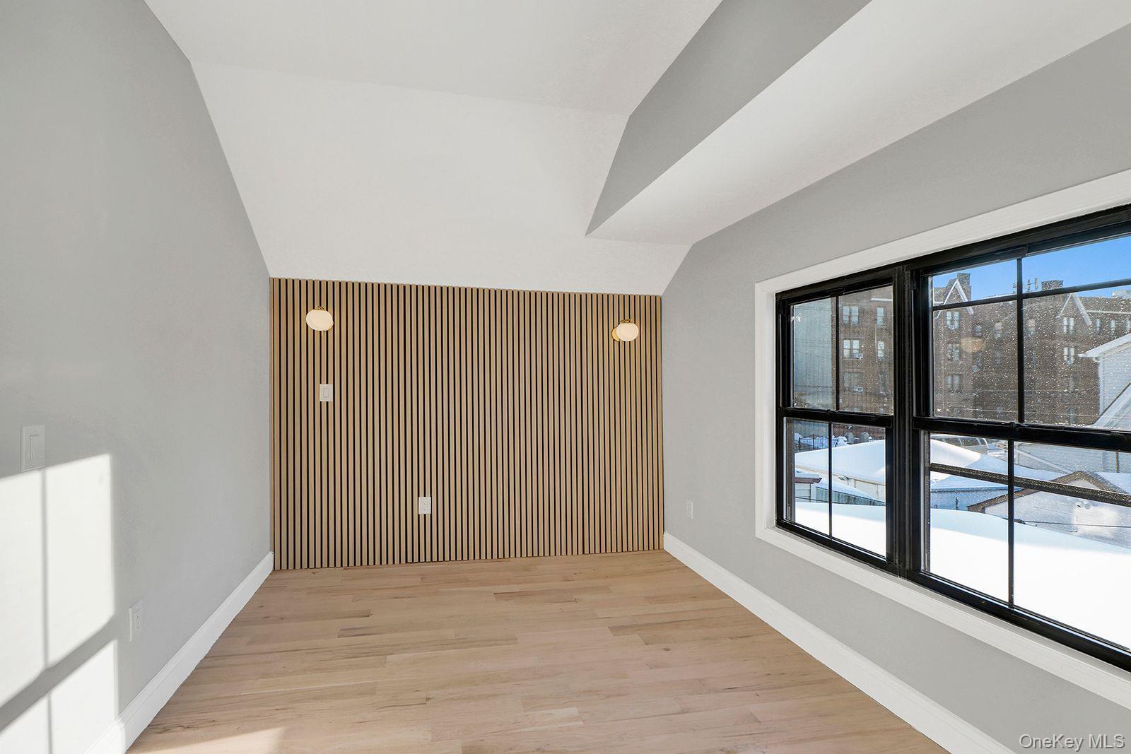 Single Family Foster  Brooklyn, NY 11236, MLS-956951-20