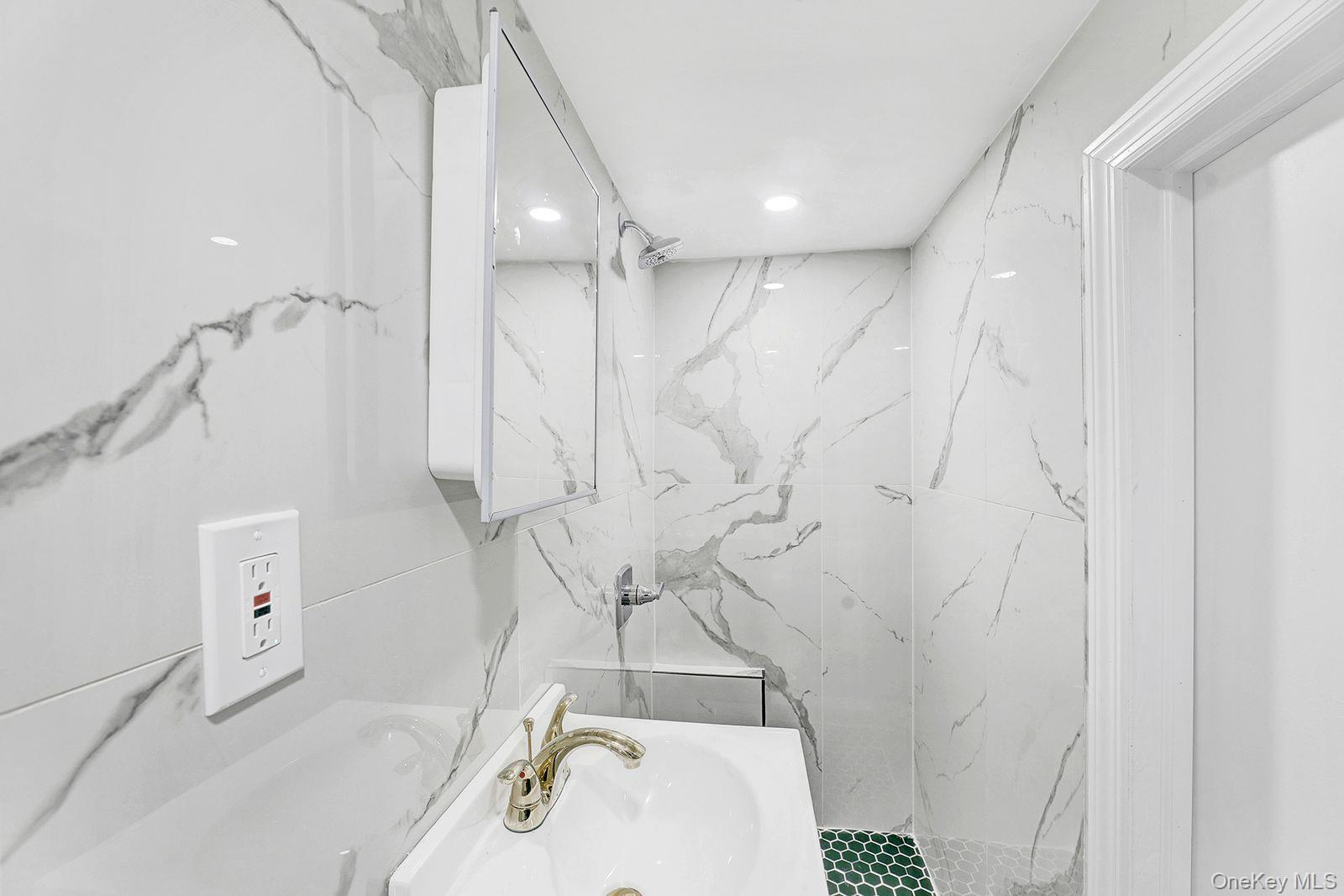 Single Family Foster  Brooklyn, NY 11236, MLS-956951-25