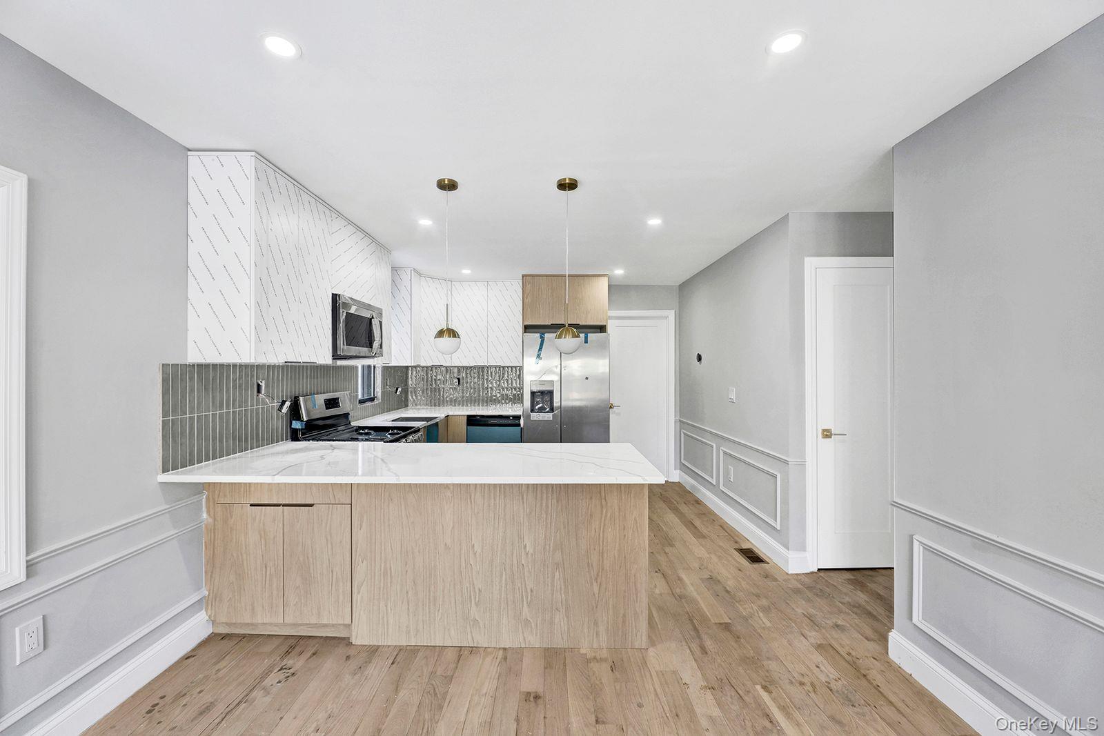 Single Family Foster  Brooklyn, NY 11236, MLS-956951-5