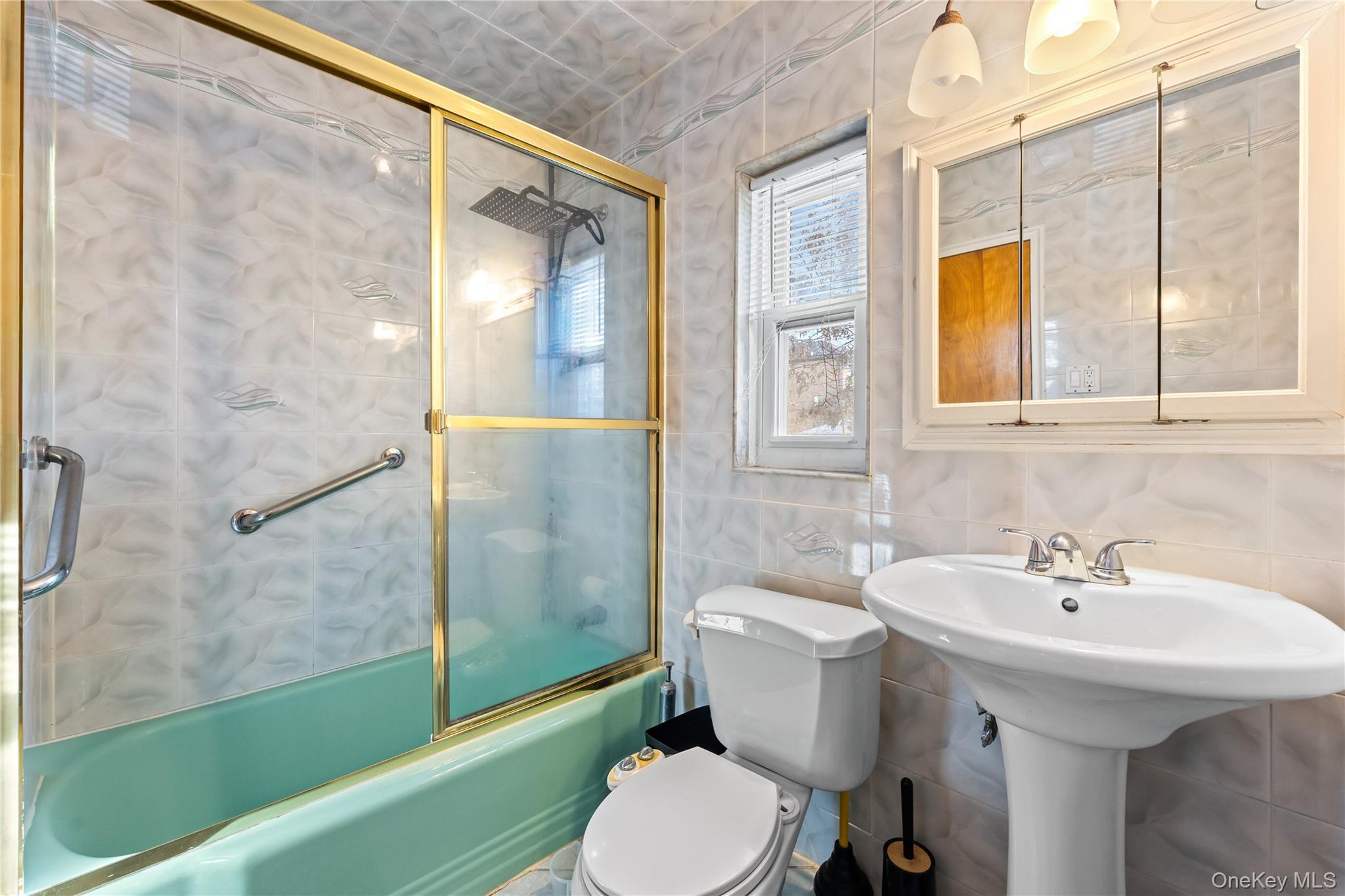 Single Family Wilkinson Bronx, NY 10461, MLS-956966-15