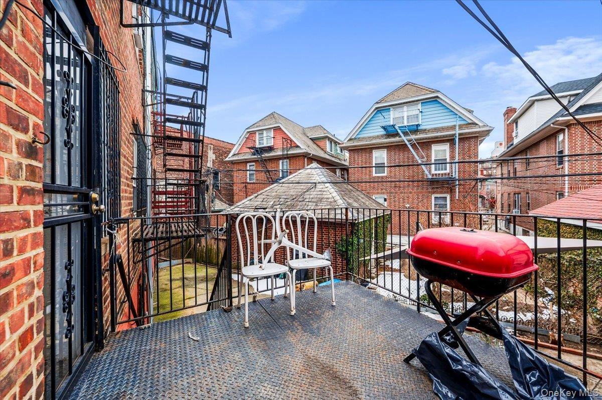 Single Family Elmhurst Queens, NY 11372, MLS-956967-16