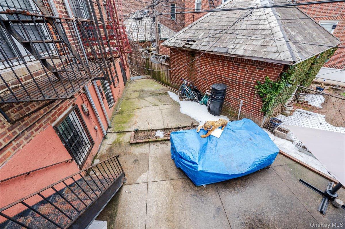 Single Family Elmhurst Queens, NY 11372, MLS-956967-17