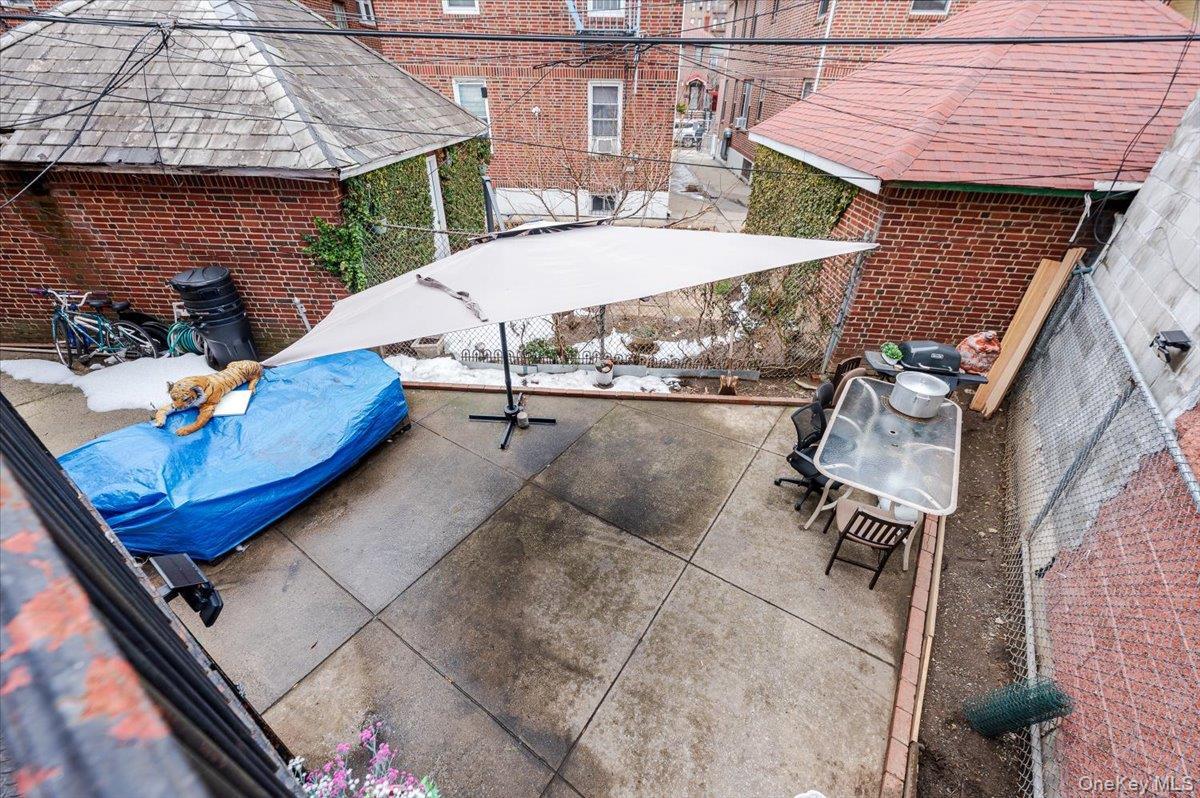 Single Family Elmhurst Queens, NY 11372, MLS-956967-18