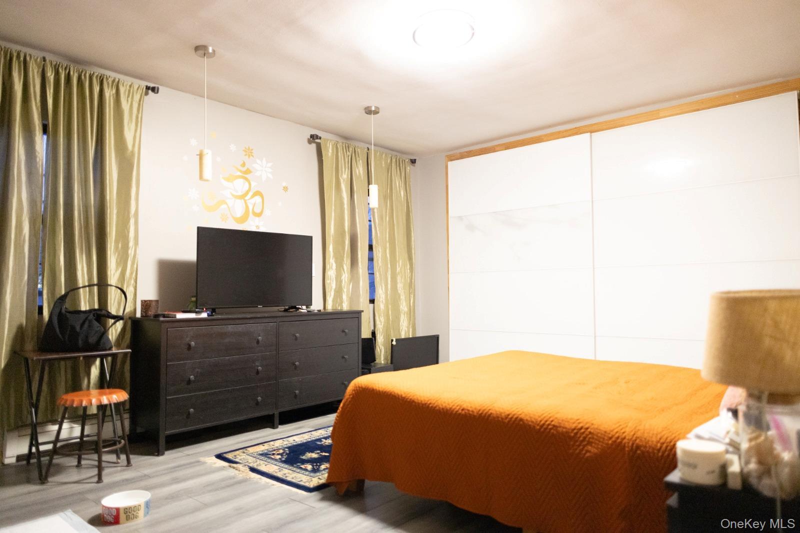 Single Family 32nd  Queens, NY 11377, MLS-957008-11