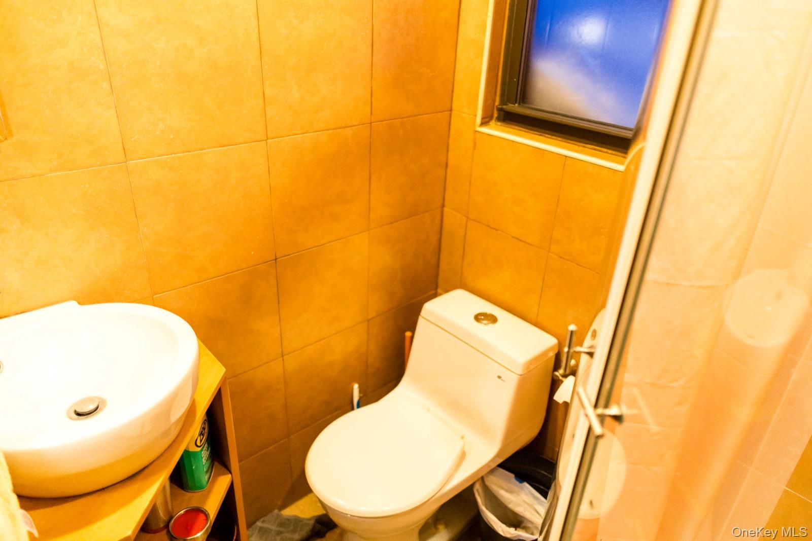 Single Family 32nd  Queens, NY 11377, MLS-957008-19