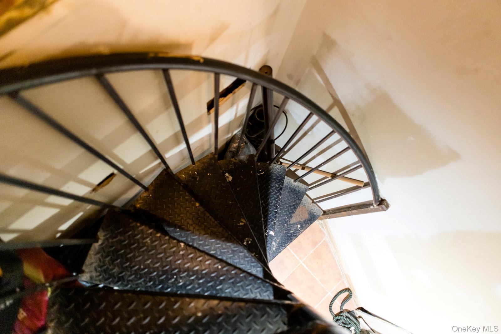 Single Family 32nd  Queens, NY 11377, MLS-957008-21