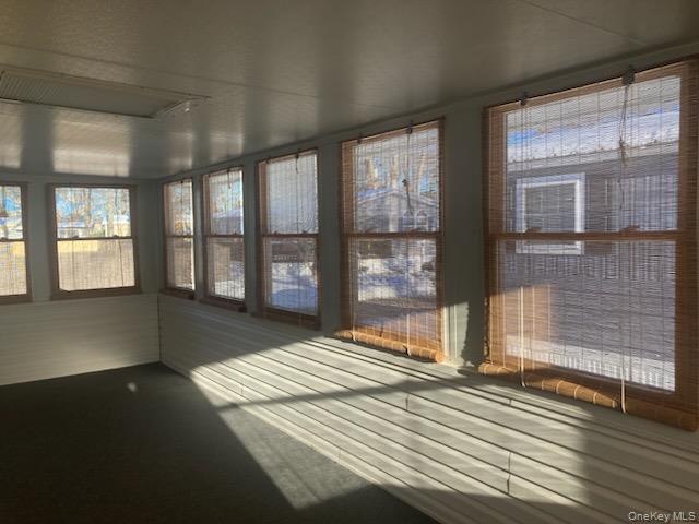 Single Family Old Country Suffolk County, NY 11901, MLS-957014-11
