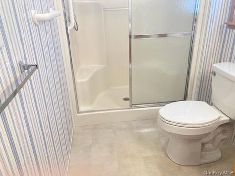 Single Family Old Country Suffolk County, NY 11901, MLS-957014-8