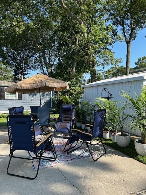 Single Family Old Country  Suffolk County, NY 11901, MLS-957021-3