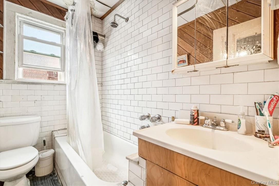 Single Family Sedgwick  Bronx, NY 10463, MLS-957027-16