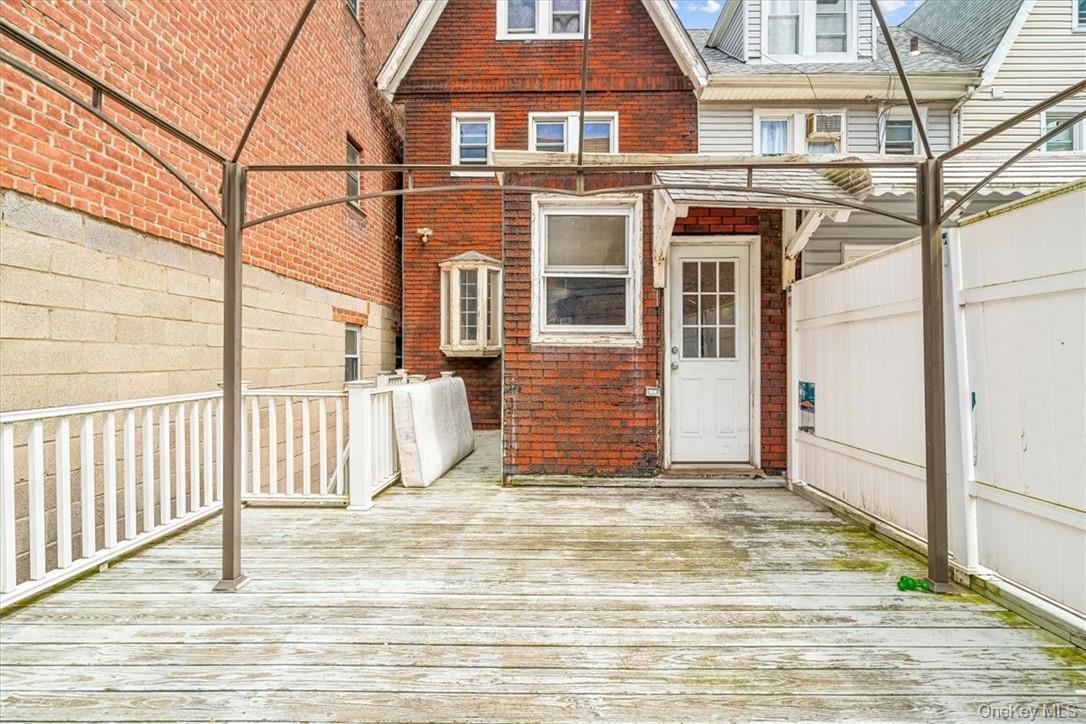 Single Family Sedgwick  Bronx, NY 10463, MLS-957027-21