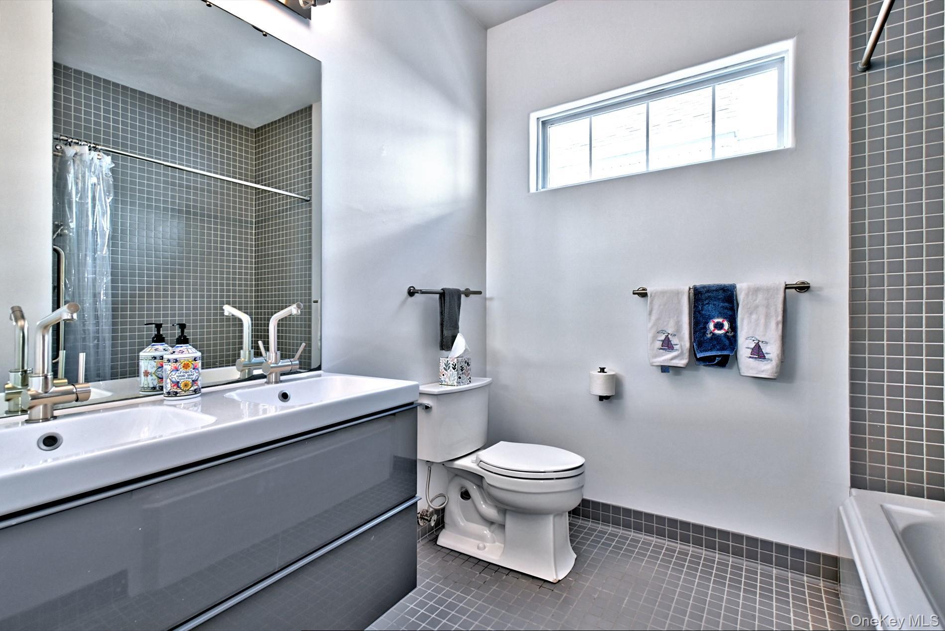 Condo Leisure  Suffolk County, NY 11961, MLS-957040-22