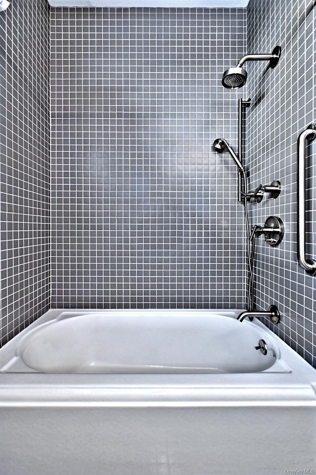 Condo Leisure  Suffolk County, NY 11961, MLS-957040-24