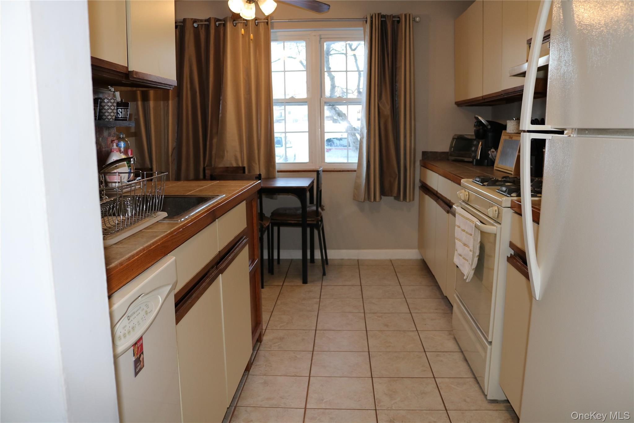 Condo Temple Hill  Orange County, NY 12553, MLS-957113-15