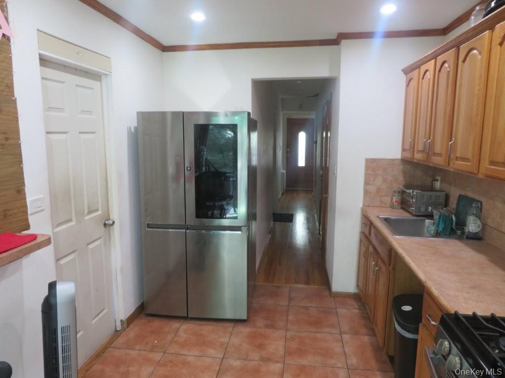 Single Family Avenue L  Brooklyn, NY 11234, MLS-957141-26