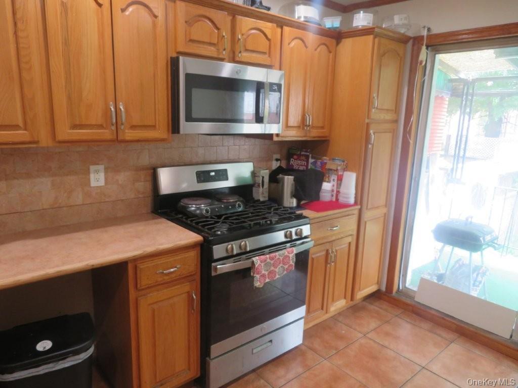 Single Family Avenue L  Brooklyn, NY 11234, MLS-957141-28