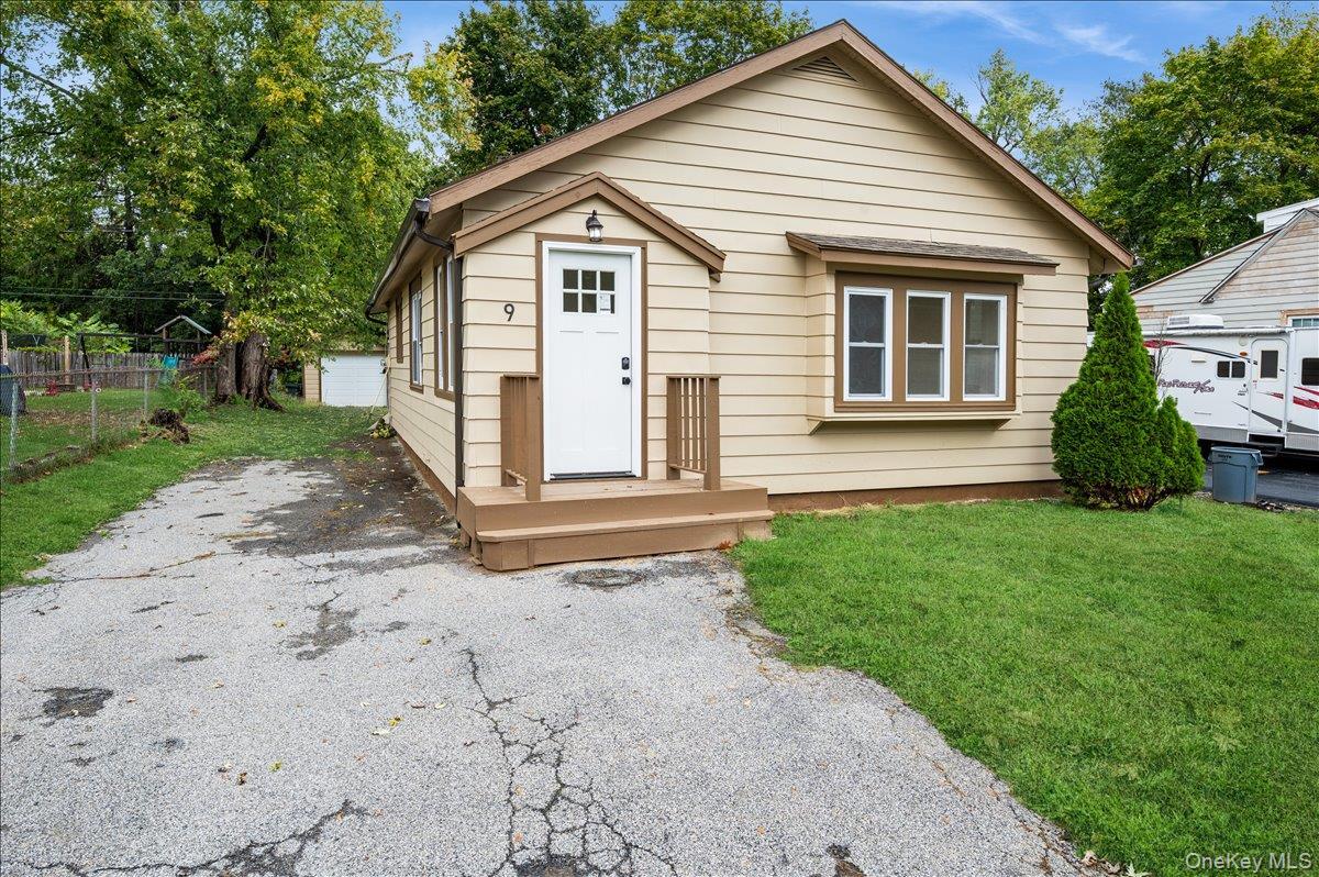 Single Family Greenbush  Dutchess County, NY 12601, MLS-957143-14