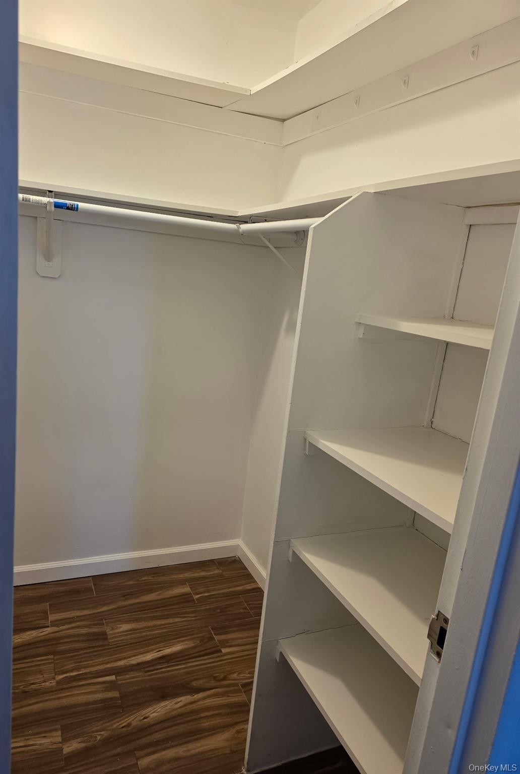 Condo Richmond  Nassau County, NY 11561, MLS-957174-11