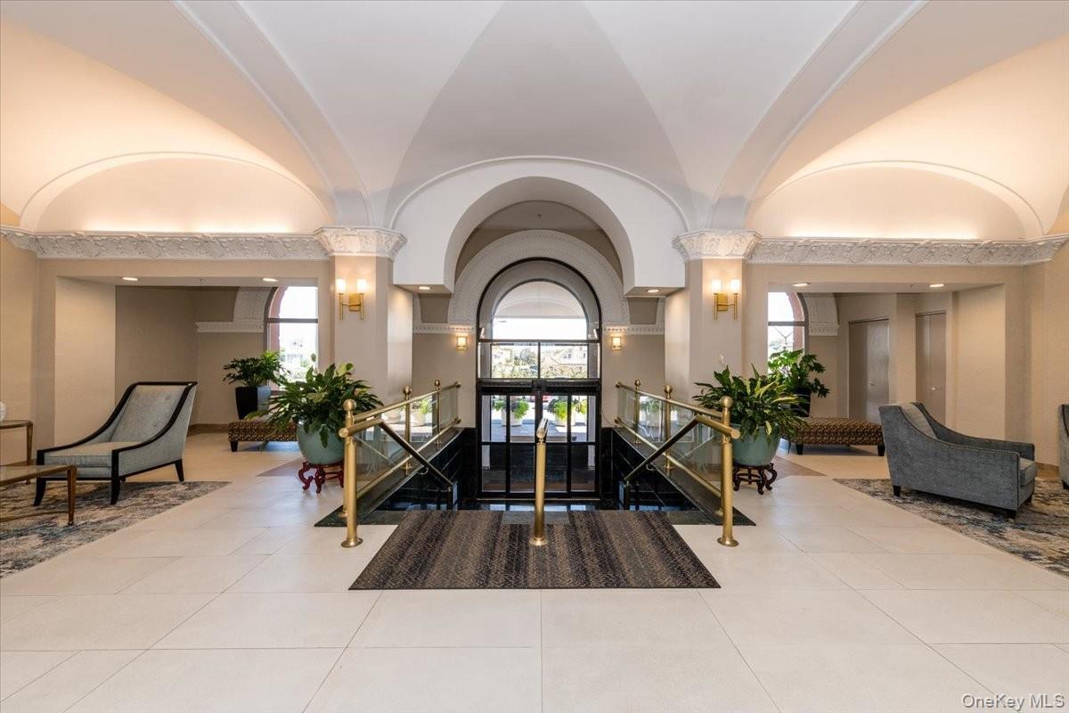 Condo Richmond  Nassau County, NY 11561, MLS-957174-3