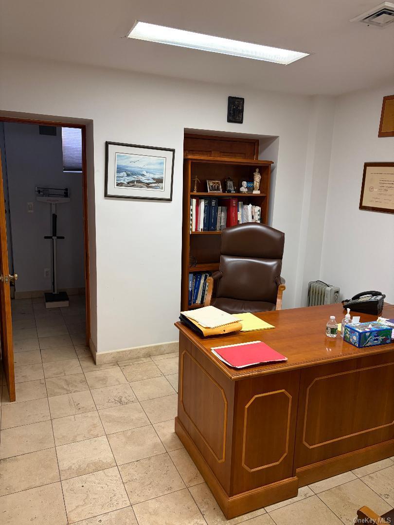 Single Family 31st Queens, NY 11106, MLS-957178-3