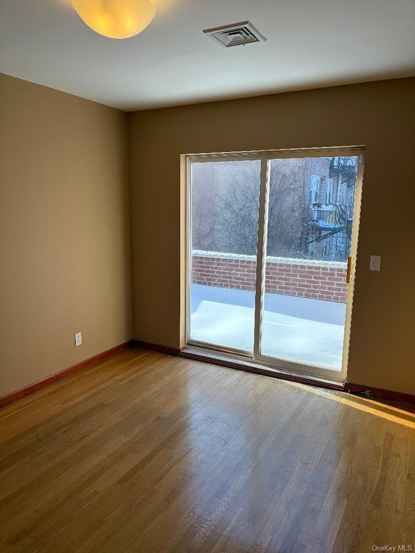 Single Family 31st Queens, NY 11106, MLS-957178-7