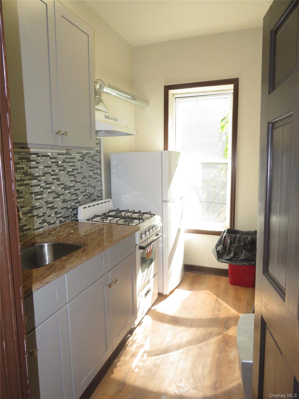 Single Family Stuyvesant  Brooklyn, NY 11221, MLS-957182-20