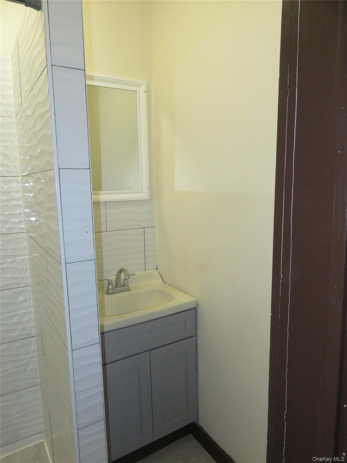 Single Family Stuyvesant  Brooklyn, NY 11221, MLS-957182-23