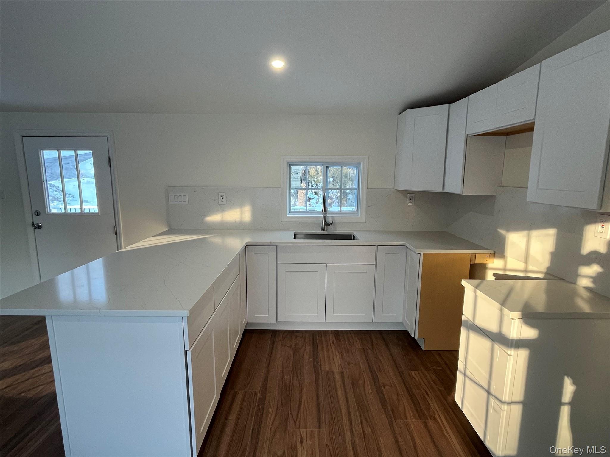 Single Family Walnut Park  Ulster County, NY 12547, MLS-957183-6