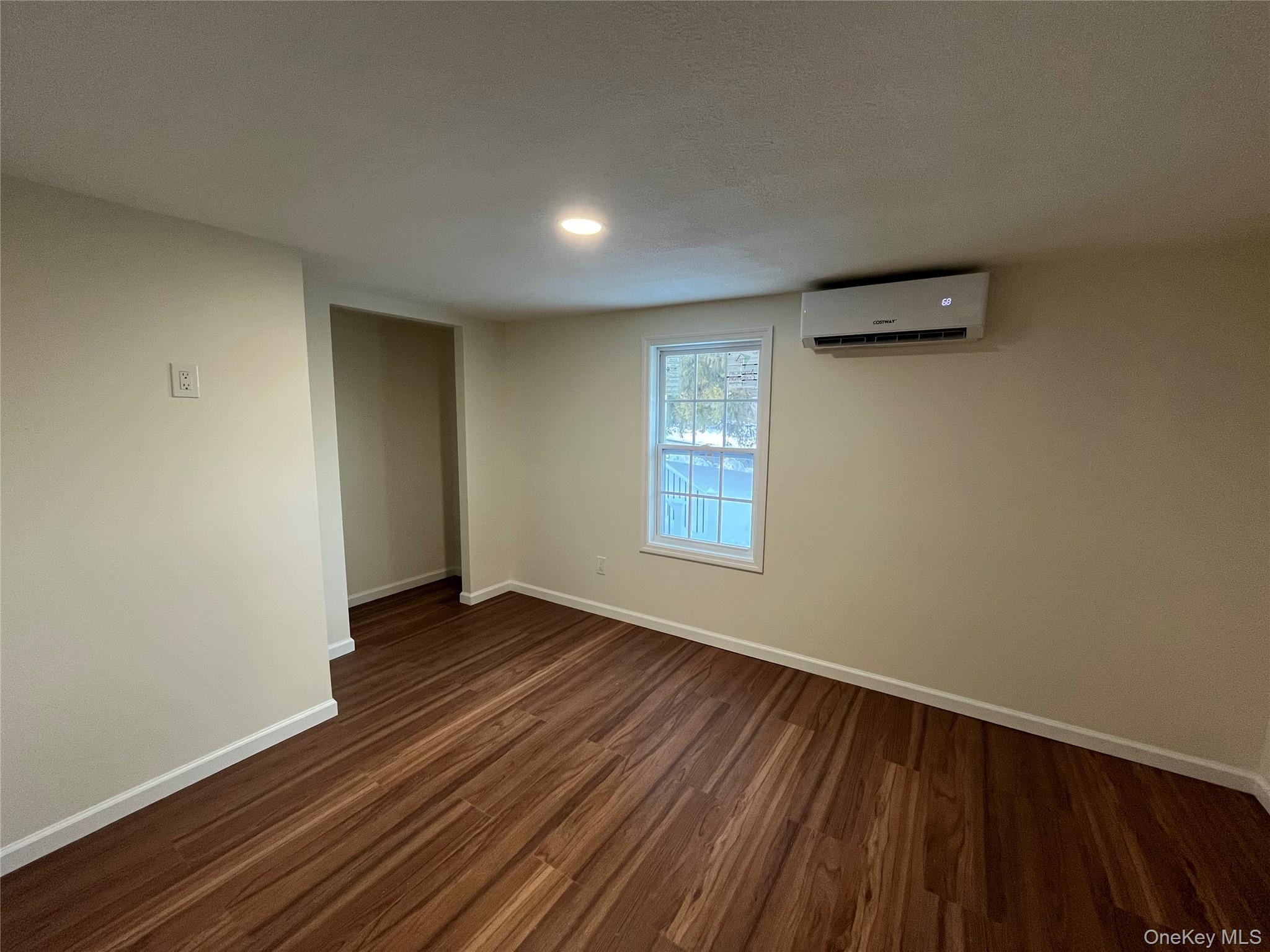 Single Family Walnut Park  Ulster County, NY 12547, MLS-957183-8