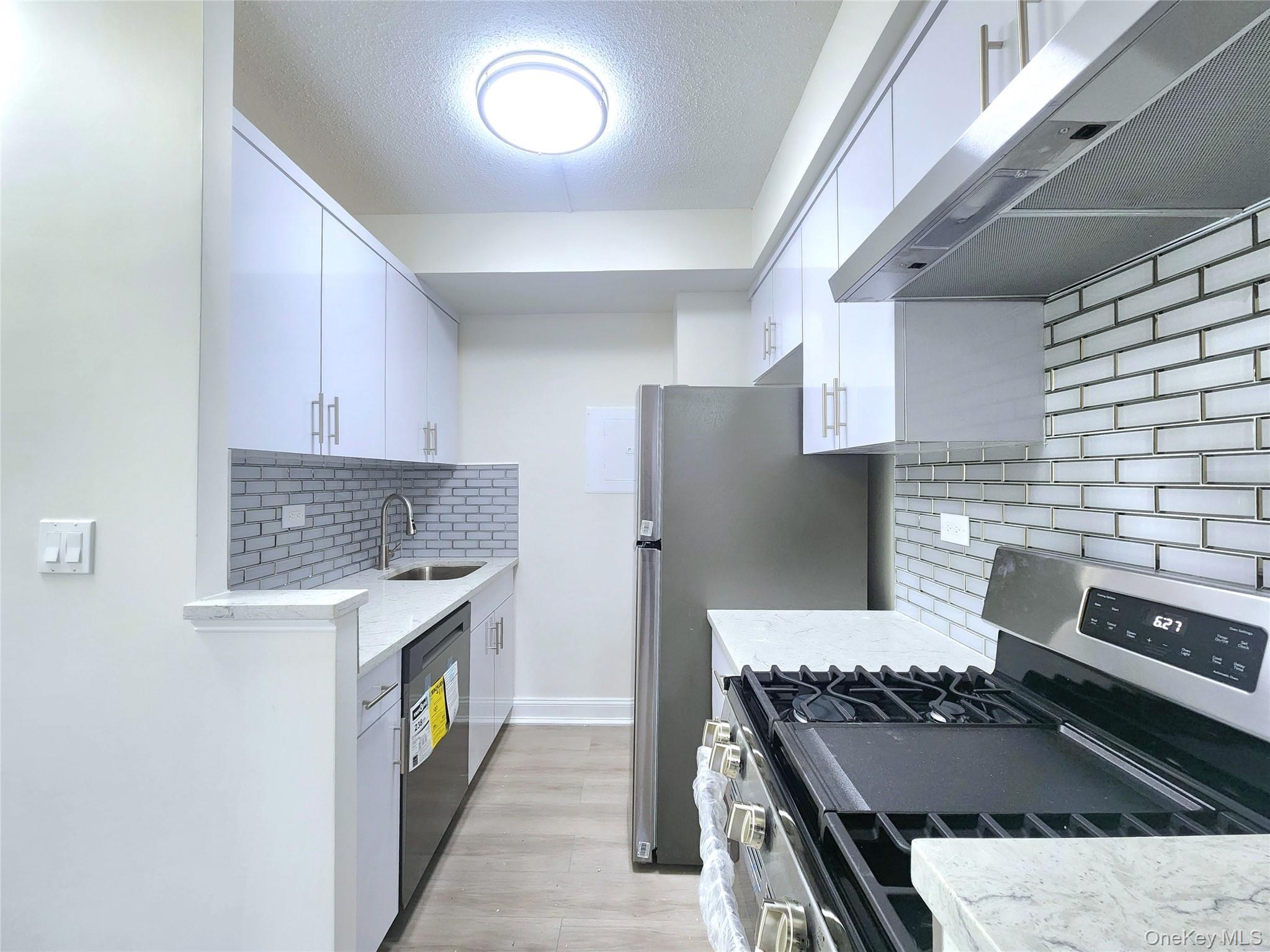 Condo 37  Queens, NY 11354, MLS-957195-9