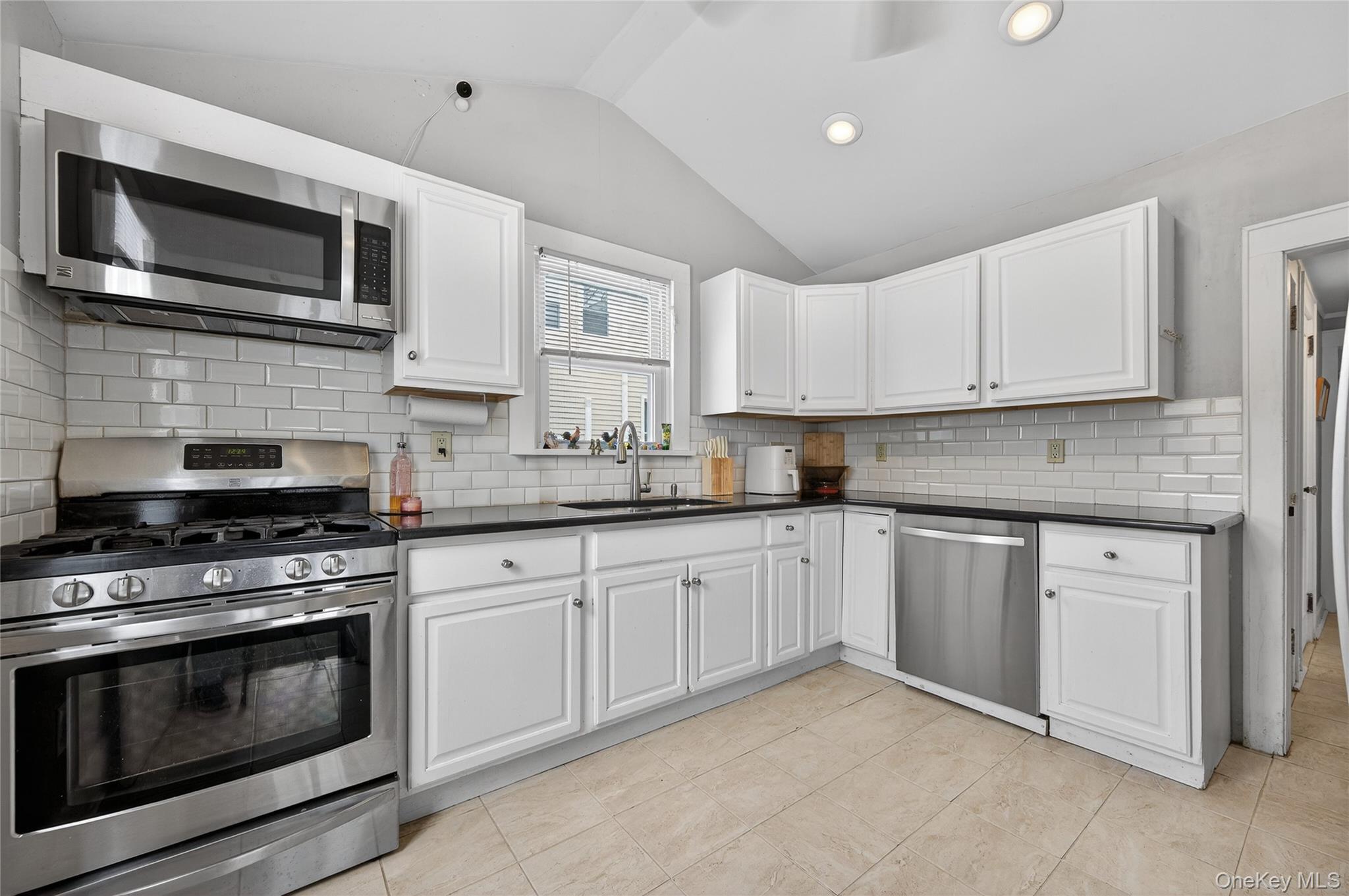 Single Family Perry Avenue Nassau County, NY 11709, MLS-957217-13