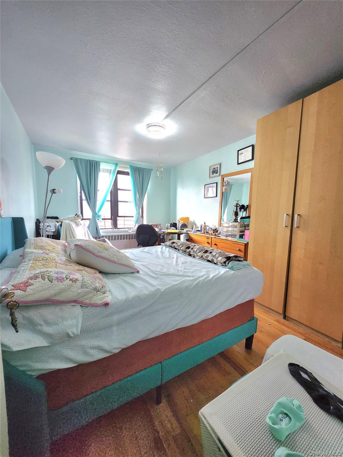 Coop 71st Queens, NY 11367, MLS-957222-9