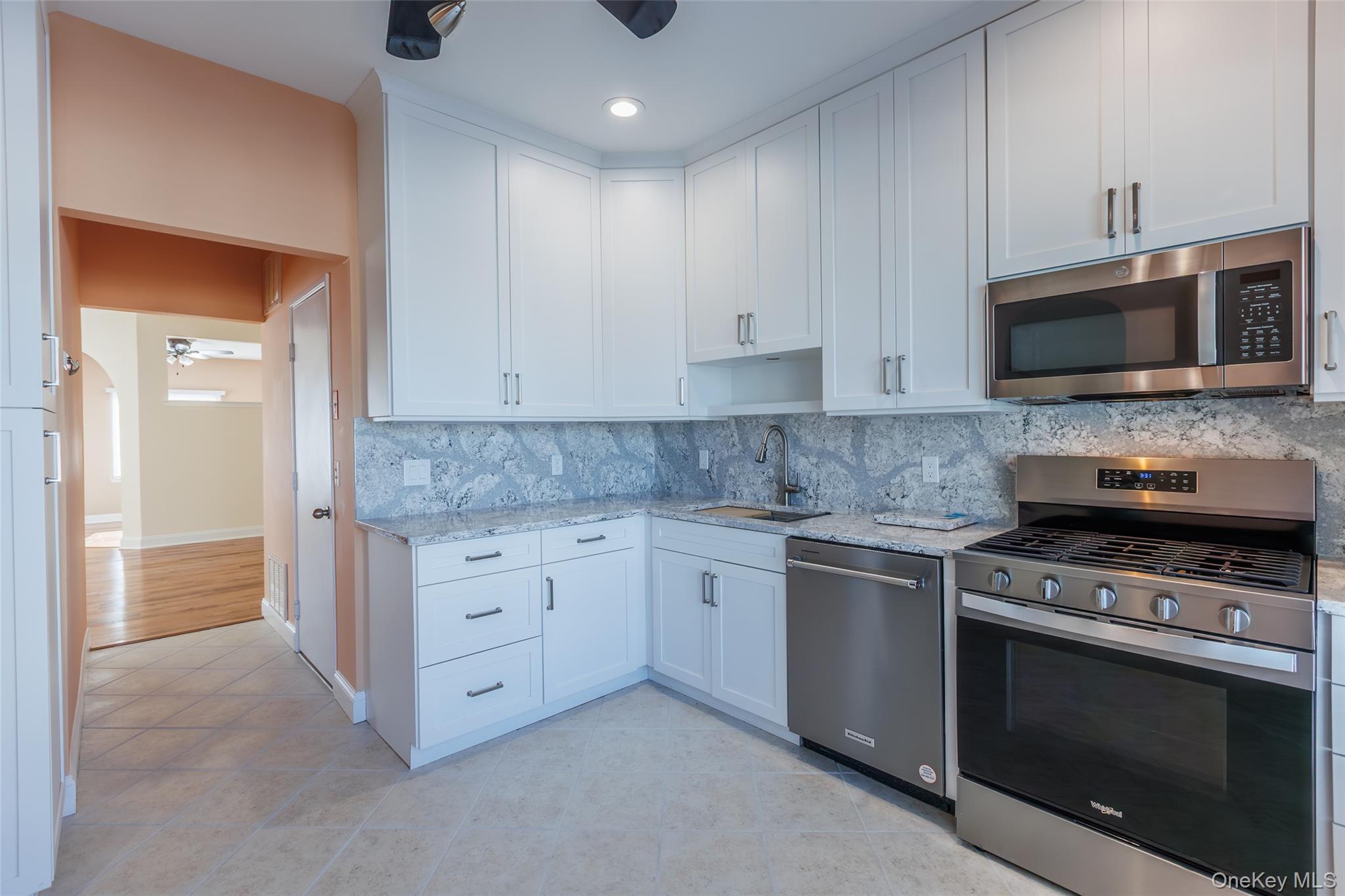 Single Family Birchwood Park  Suffolk County, NY 11953, MLS-957224-3