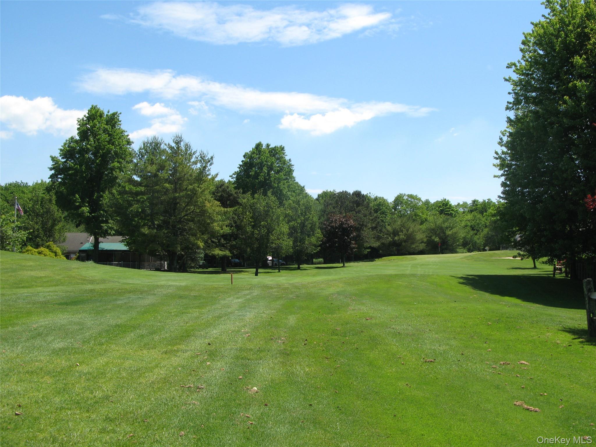 Single Family Birchwood Park  Suffolk County, NY 11953, MLS-957224-32