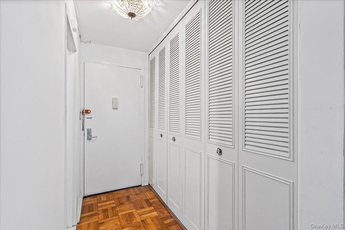 Coop 215th Queens, NY 11360, MLS-957227-4