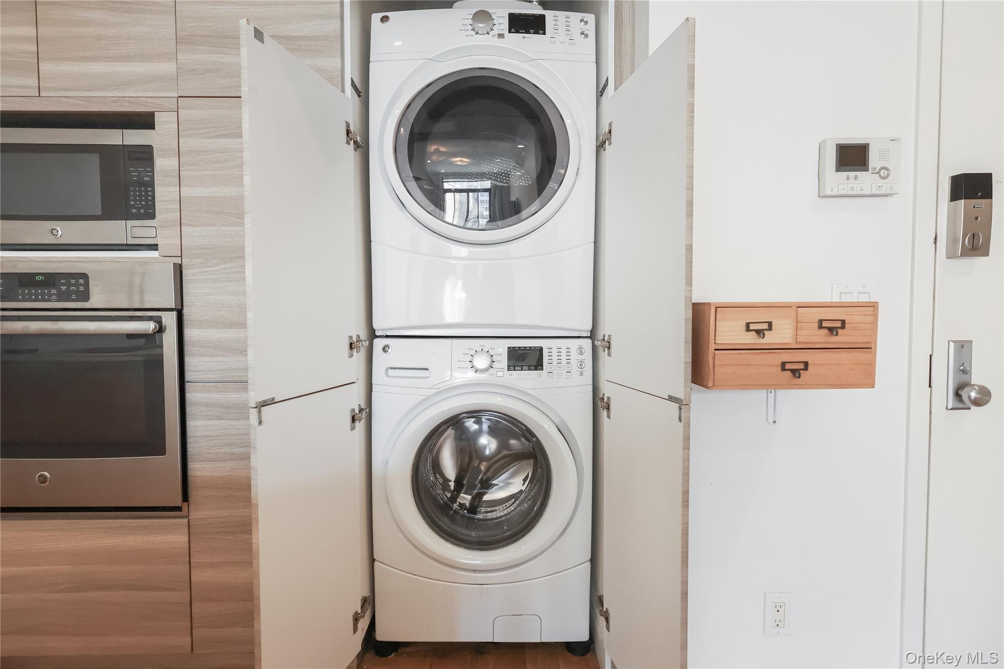 Condo Franklin  Brooklyn, NY 11205, MLS-957278-14