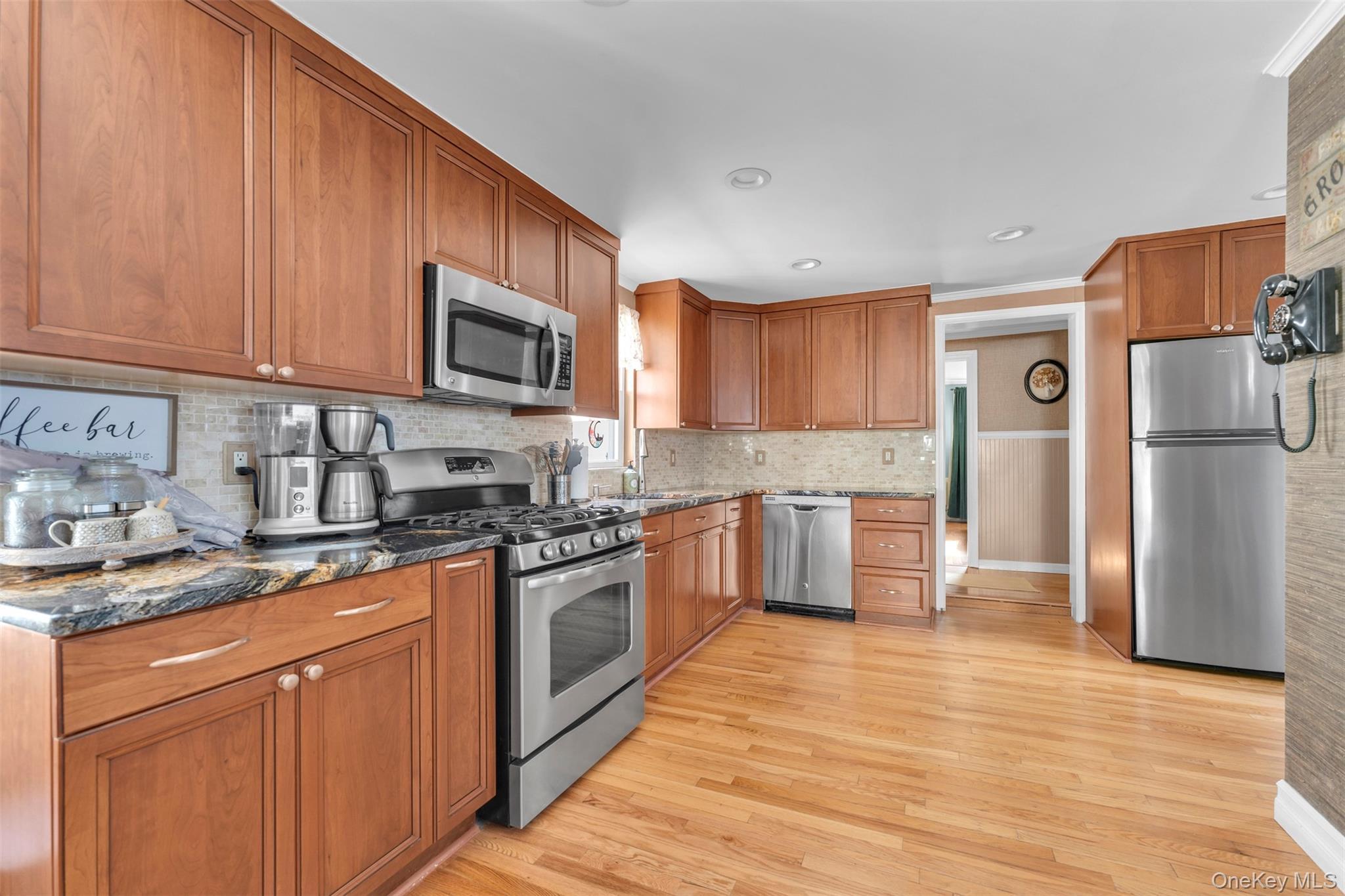 Single Family Tier  Bronx, NY 10464, MLS-957308-9