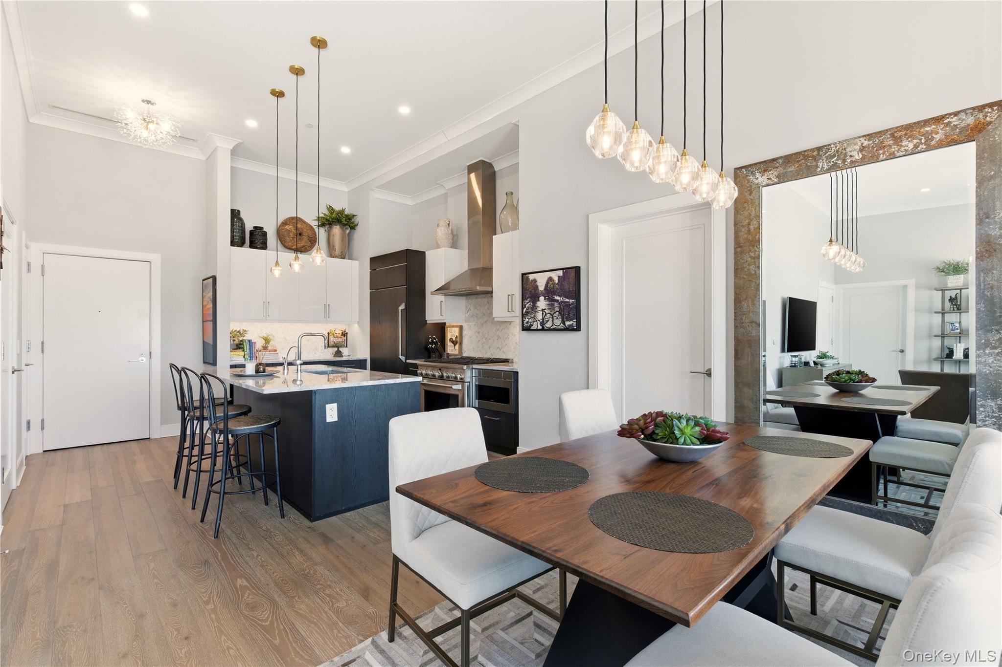 Condo Garvies Point  Nassau County, NY 11542, MLS-957314-2