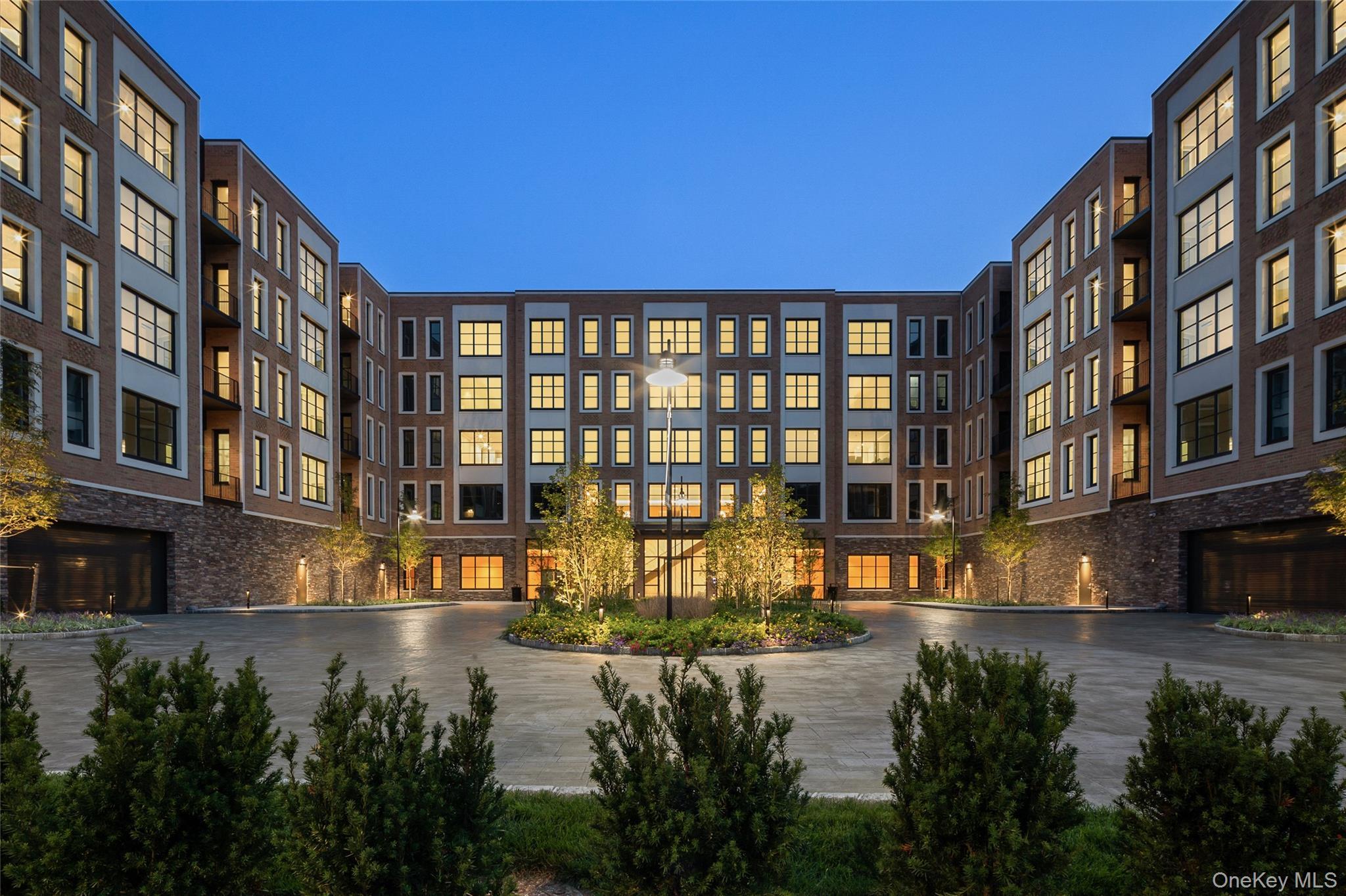 Condo Garvies Point  Nassau County, NY 11542, MLS-957314-30