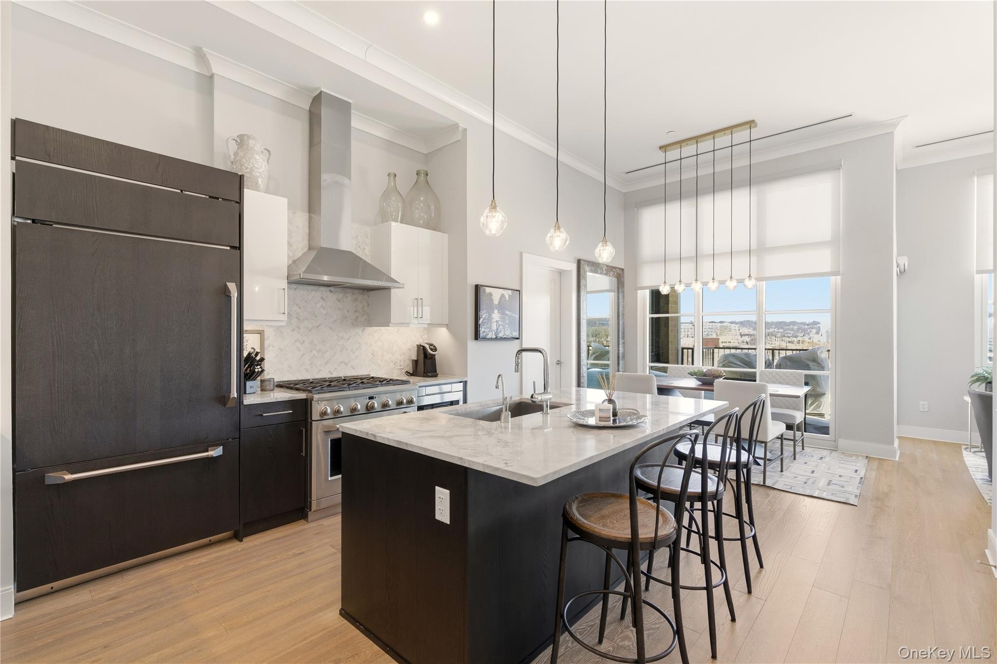 Condo Garvies Point  Nassau County, NY 11542, MLS-957314-6