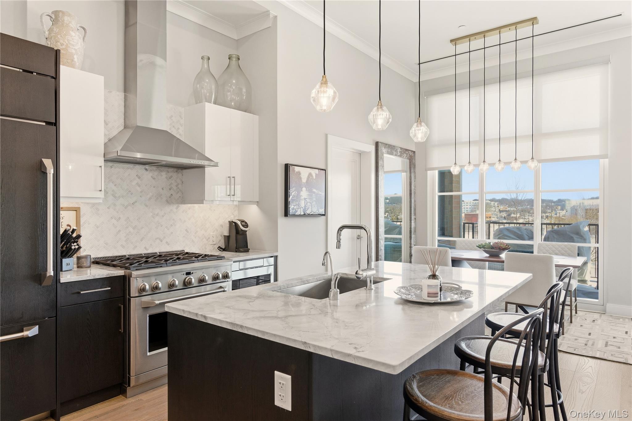 Condo Garvies Point  Nassau County, NY 11542, MLS-957314-7