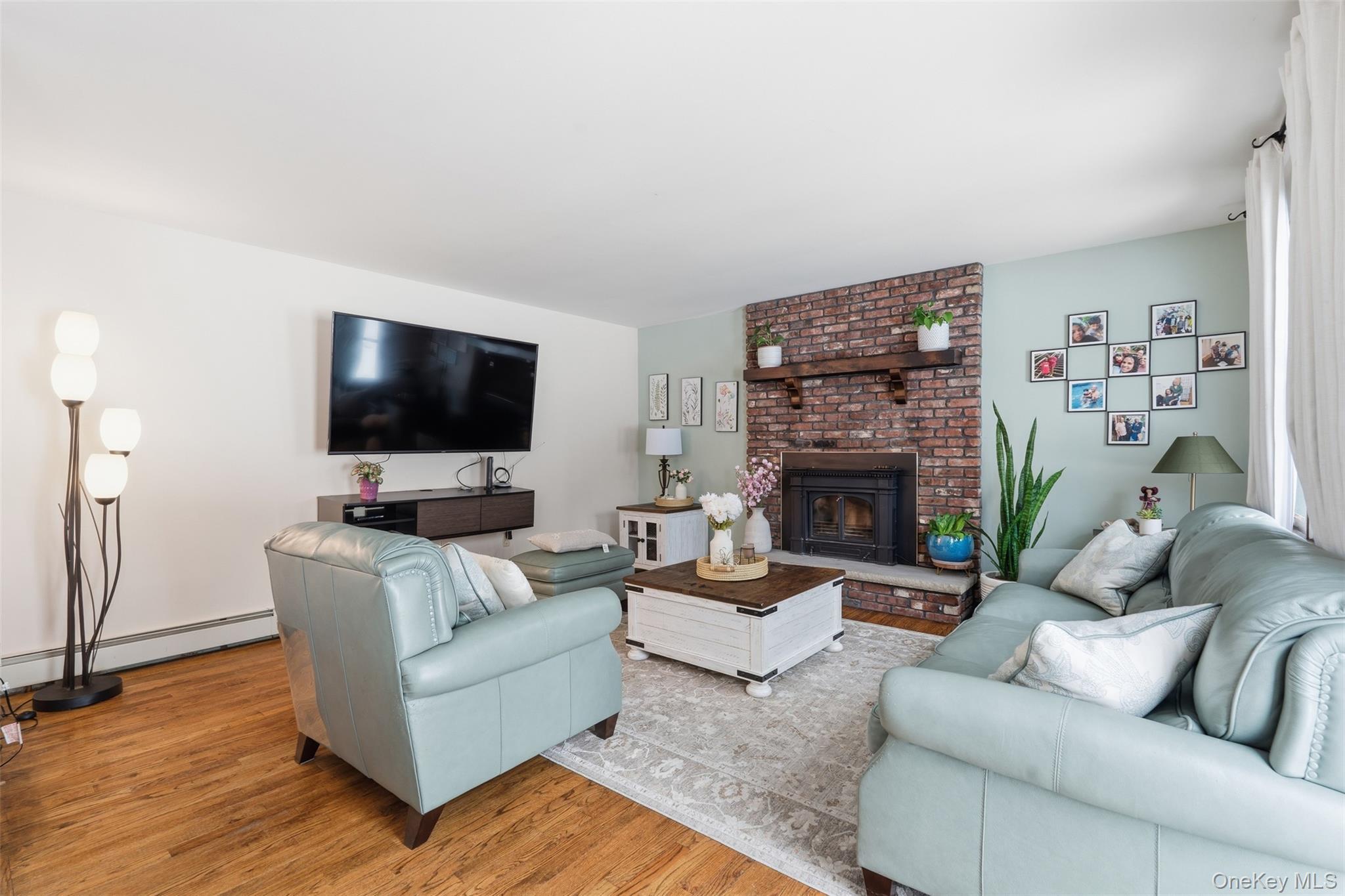 Single Family Buckberg Mountain  Rockland County, NY 10980, MLS-957325-8