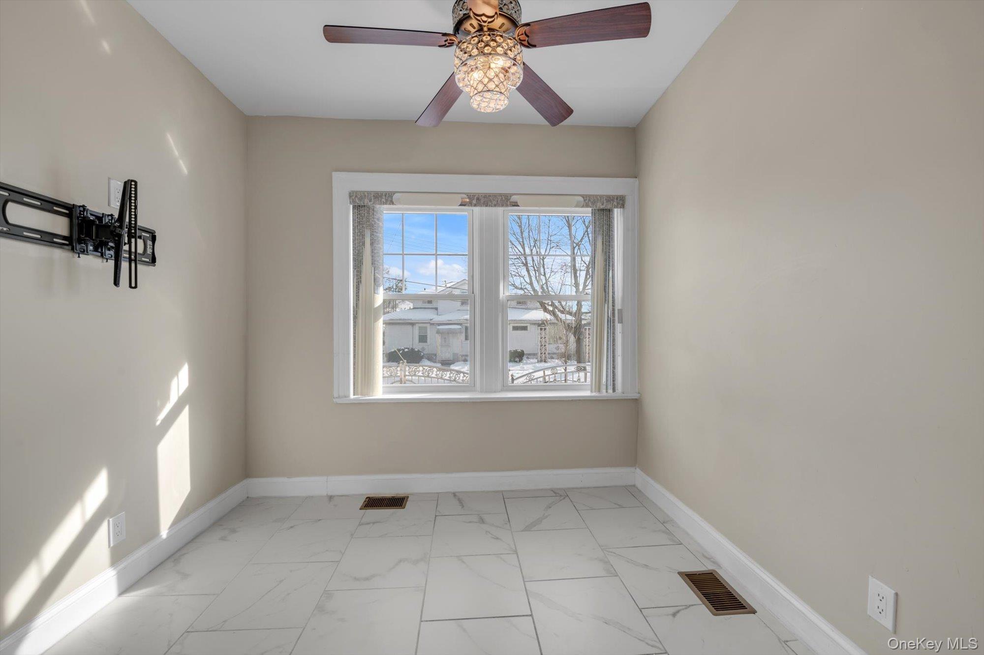 Single Family 194th  Queens, NY 11412, MLS-957327-10