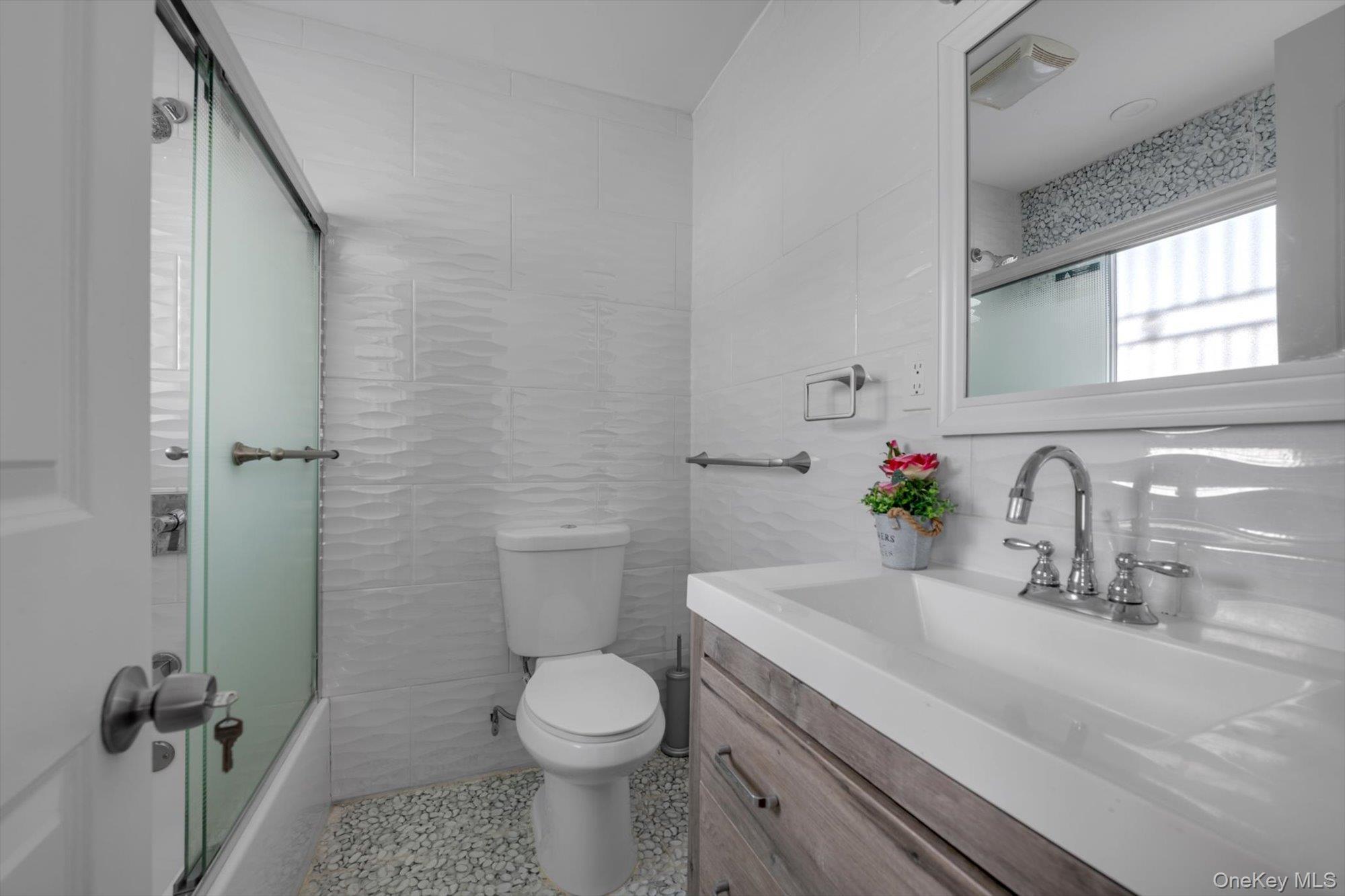 Single Family 194th  Queens, NY 11412, MLS-957327-12